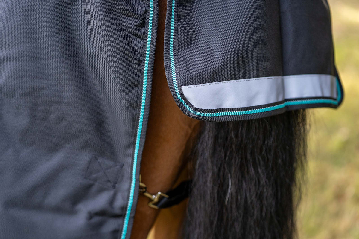 Black & Mint